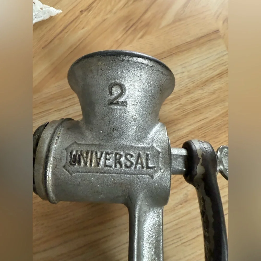 Vintage Meat Grinder Universal No. 2 Food Hand Crank Made In USA